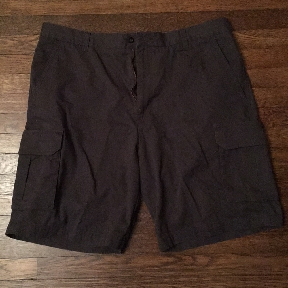 Men’s cargo shorts